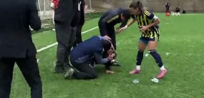 Y&uuml;ksekova Spor Kul&uuml;b&uuml; - Fenerbah&ccedil;e ma&ccedil;ında FBTV&rsquo;ye saldırı! 