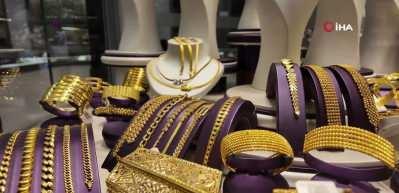 Analistler: Altın bu yıl rekor seviyeleri yeniden test edebilir