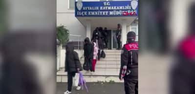 Ayvalık'ta 37 ka&ccedil;ak g&ouml;&ccedil;men ve 6 organizat&ouml;r yakalandı
