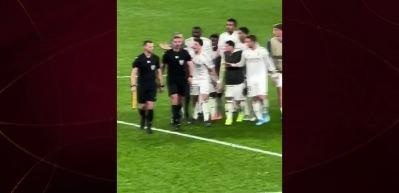 Arda G&uuml;ler, Bayern M&uuml;nih ma&ccedil;ının ardından sinirlerine hakim olamadı