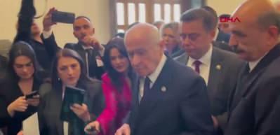 Bah&ccedil;eli'den ara se&ccedil;im a&ccedil;ıklaması: CHP ortalığı karıştırmasın!