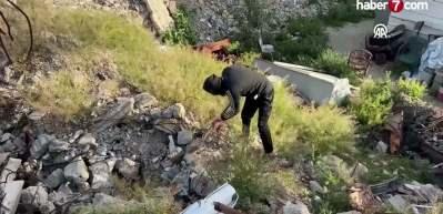 Filistinli baba, enkaz altındaki 4 &ccedil;ocuğunun cenazesini kendi imkanlarıyla arıyor