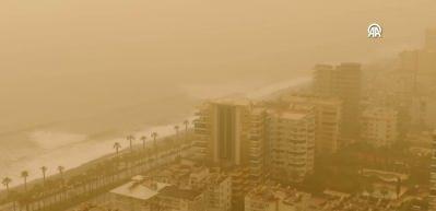 Meteoroloji il il uyardı: T&uuml;rkiye&rsquo;ye Afrika tozu dalgası!