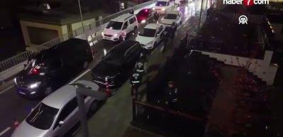 Beşiktaş-Fenerbah&ccedil;e ma&ccedil;ında karaborsa bilet satıldığı iddiasıyla 15 ş&uuml;pheli yakalandı
