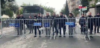 Halfeti Belediyesi'ne operasyon: Eski AK Partili başkan da g&ouml;zaltına alındı...