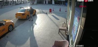 Hatay'da dehşet saati: Bir saatte &uuml;&ccedil; kişiyi satırla yaraladı