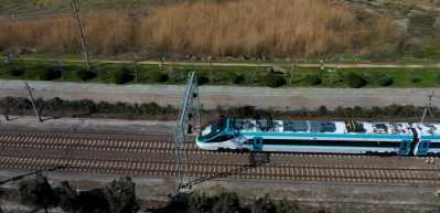 Milli Elektrikli Hızlı Tren saatte 225 kilometre hıza &ccedil;ıktı