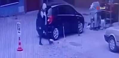 Sahte savcı ve polis şebekesi yaşlı &ccedil;iftin 2 milyonluk ziynet eşyalarını &ccedil;aldı