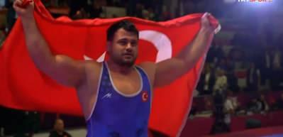 Avrupa'da destan yazdı! T&uuml;rk milletinin onur nişanesi Rıza Kayaalp'ten ders niteliğinde a&ccedil;ıklamalar
