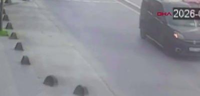 Okul yolunda dehşet: 12 yaşındaki Ecrin İETT otob&uuml;s&uuml;n&uuml;n altında kaldı