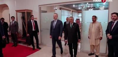 S&uuml;nni g&uuml;venlik paktı arayışında &ccedil;atlak: T&uuml;rkiye&rsquo;nin girişimi temkin duvarına takıldı