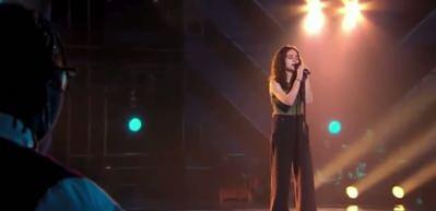 T&uuml;rk kızı Bel&ccedil;ika'da sesiyle b&uuml;y&uuml;ledi: Naz &Ccedil;avuşoğlu sesiyle hayran bıraktı!