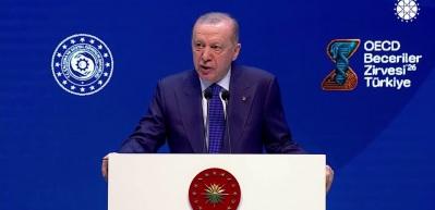 Cumhurbaşkanımız Recep Tayyip Erdoğan gittik&ccedil;e yaşlanan n&uuml;fusa dikkat &ccedil;ekti