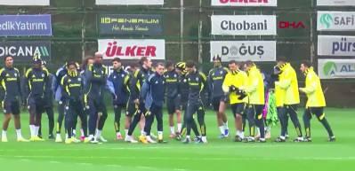  Fenerbah&ccedil;ede hedef Devler Ligi: Konya&rsquo;da nefes kesecek m&uuml;cadele işte muhtamel ilk 11'ler