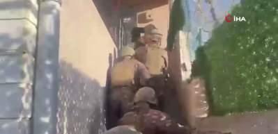 Kars'ta r&uuml;şvet ve ka&ccedil;ak&ccedil;ılık operasyonu: Aktif polis memuru dahil 7 kişi tutuklandı