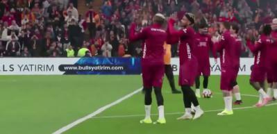 Rams Park'ta Galatasaray 'şampiyonluk' ma&ccedil;ına &ccedil;ıkıyor