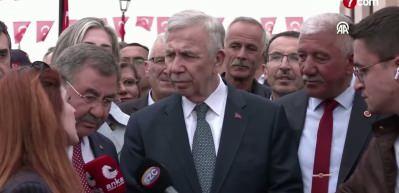 Mansur Yavaş parti değişikliklerini eleştirdi ve &ouml;nceliğinin Ankara olduğunu vurguladı