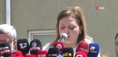 AK Parti'ye ge&ccedil;en Burcu K&ouml;ksal'dan yeni a&ccedil;ıklama