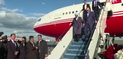 Cumhurbaşkanı Erdoğan, Kazakistan'a geldi: Dombra s&uuml;rprizi!