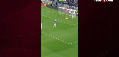 Galatasaray ve Trabzonspor karşı karşıya! Hedef Aral Şimşir