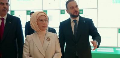 Cumhurbaşkanı Erdoğan'ın eşi Emine Erdoğan'dan k&uuml;resel iklim eylemi paylaşımı