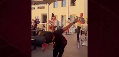 Komşu bu kez de g&ouml;z&uuml;n&uuml; zeybeğe dikti