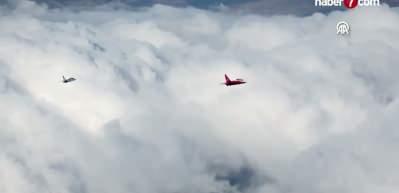 Mavi Vatan&rsquo;a yerli jet g&uuml;c&uuml;! H&uuml;rjet&rsquo;in deniz versiyonu i&ccedil;in d&uuml;ğmeye basıldı