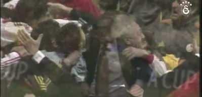 Galatasaray 26 yıl &ouml;nceki tarihi anları tekrar paylaştı