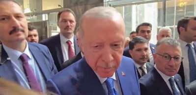 Cumhurbaşkanı Erdoğan'dan bayram sorusuna esprili yanıt: "Eşim bakalım ne der?"