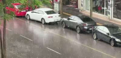 Meteorolojiden bazı iller i&ccedil;in g&ouml;k g&uuml;r&uuml;lt&uuml;l&uuml; sağanak uyarısı