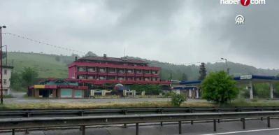 Sakarya'da silahlı kavgada 2 kişi &ouml;ld&uuml;, 1 kişi yaralandı