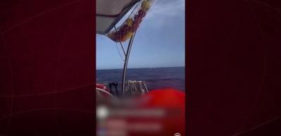 "Telefonları atıyoruz." Sumud filosundaki aktivistler telefonlarını denize attı...