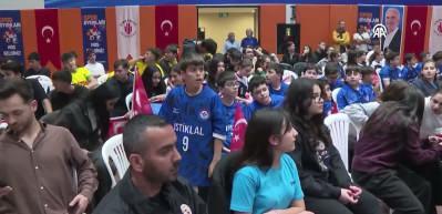&Uuml;mraniye&rsquo;de 38 bin 500 &ouml;ğrencinin katıldığı spor oyunları tamamlandı