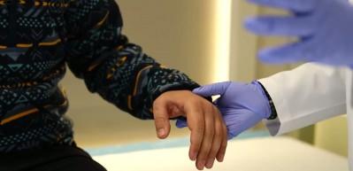 Uygulanan tedaviyle kanseri ve felci yendi