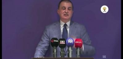 AK Parti'den &Ouml;zg&uuml;r &Ouml;zel'e sert s&ouml;zler! "CHP&rsquo;nin i&ccedil;i Ortadoğu&rsquo;dan daha karışık&rdquo;