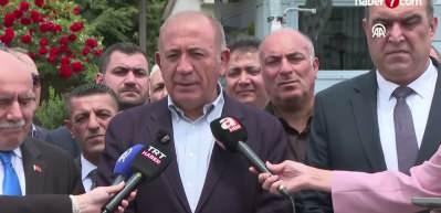 Kılı&ccedil;daroğlu'nu ziyaret etti! &Ouml;zg&uuml;r &Ouml;zel'e k&ouml;t&uuml; haberi verdi