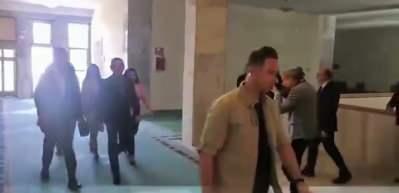 &Ouml;zg&uuml;r &Ouml;zel'den yeni hamle: CHP MYK&rsquo;yı topladı!