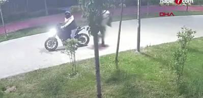 Başakşehir'de iş yerine silahlı saldırı kamerada