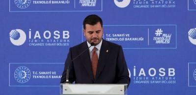 Eyy&uuml;p Kadir İnan: &Ccedil;eşme Projesi ile d&uuml;nyayı artık İstanbul &uuml;zerinden değil doğrudan İzmir'e bağlayacağız