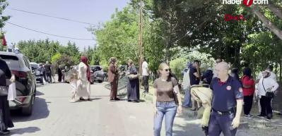 Fren yerine gaza bastı! Velilerin arasına daldı: 2&rsquo;si &ccedil;ocuk 6 yaralı