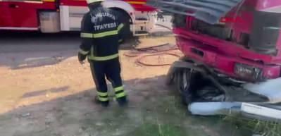 Şanlıurfa'da kamyonun altına giren otomobil, kağıda d&ouml;nd&uuml;: 3 kişi hayatını kaybetti