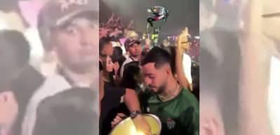Dj Mahmut Orhan konserde binlerce kişiye sarma dağıttı!