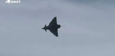 Eurofighter'lar ilk kez T&uuml;rk bayrağıyla havalandı! Resmen tanıtıldılar
