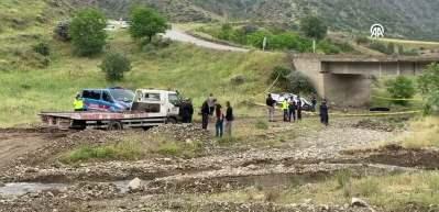 Yozgat&rsquo;ta otomobil k&ouml;pr&uuml;den d&uuml;şt&uuml;: Aynı aileden 2 &ccedil;ocuk hayatını kaybetti