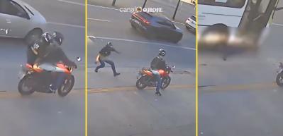Brezilya'da dehşet anları: Motosikletten inerken dengesini kaybeden yolcu feci şekilde can verdi