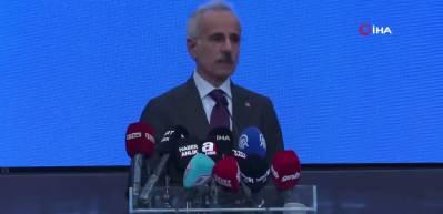 11 T&uuml;rk ticaret gemisi H&uuml;rm&uuml;z Boğazı'ndan sorunsuz şekilde ge&ccedil;iş yaptı