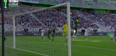 Fenerbah&ccedil;e gen&ccedil; yıldız Amara Diouf ile 5 yıllık s&ouml;zleşme imzalandığını a&ccedil;ıkladı
