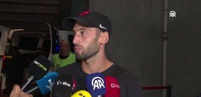 Inter Hakan &Ccedil;alhanoğlu ile yeni kontrat imzalamayacak