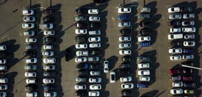 İstanbul'da otopark &ccedil;ıkmazı: Yetersiz kapasite ve y&uuml;ksek fiyatlar s&uuml;r&uuml;c&uuml;leri bezdirdi