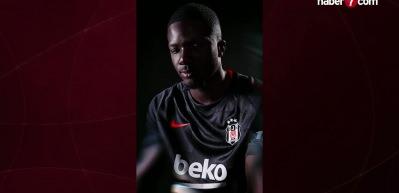 Beşiktaş'ta transfer resmen a&ccedil;ıklandı! 4 yıllık imza